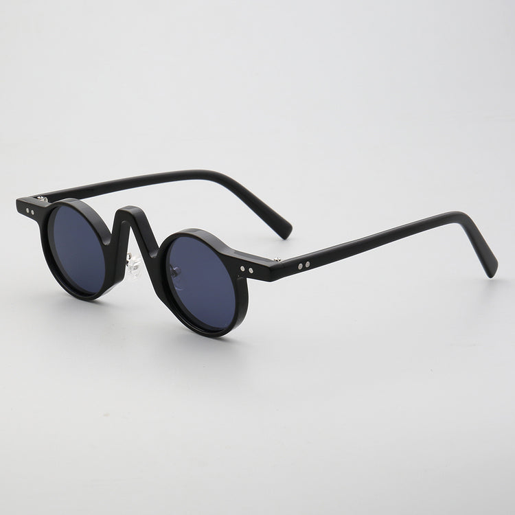 Central | Round Polarized Sunglasses w/ Tortoise Shell Pattern | Retro Raised Bridge Frame Design