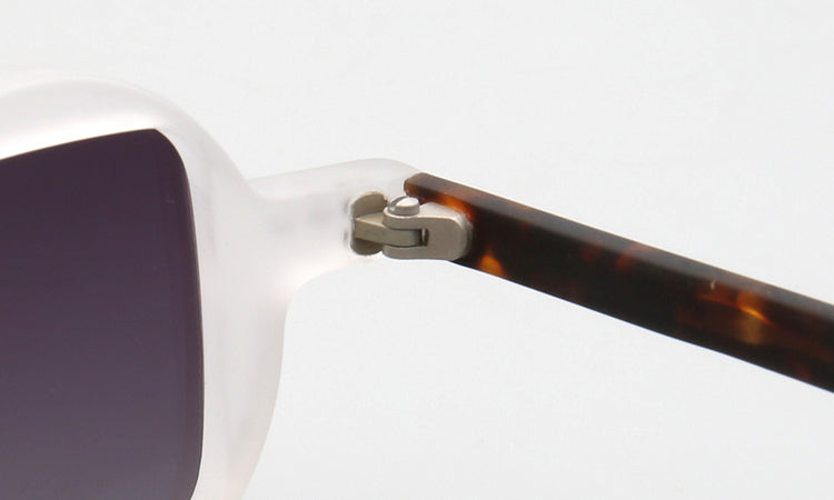 Scene | Mismatch Polarized Sunglasses w/ Tortoise Shell Pattern | Unique Retro Square & Circle Frames